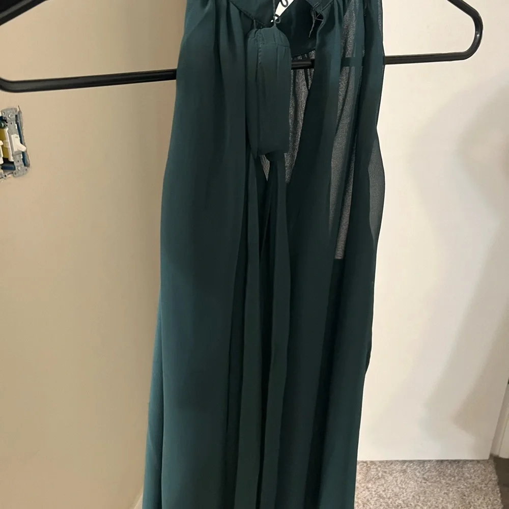 Express Halter Blouse - Picture 2 of 3